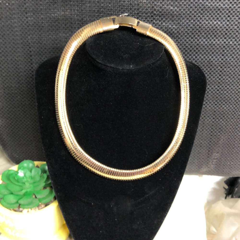 Gold tone snake 1/2” wide flats back necklace